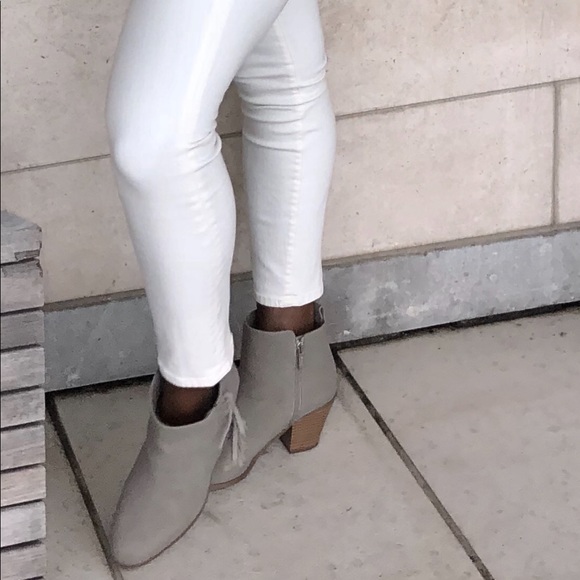 Circus by Sam Edelman Lennon Fringe Gray  Booties - Picture 2 of 7